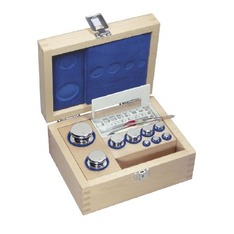 F1 Jeu de poids, 1 g - 1 kg laiton nickelé, dans une caisse en bois